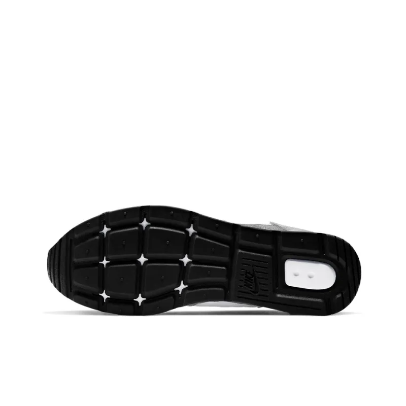 Nike Venture Runner Light Solar Flare Heather-4