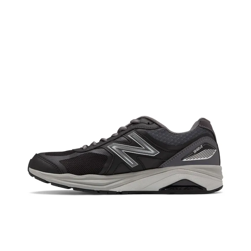 New Balance 1540v3 Black Castlerock-0