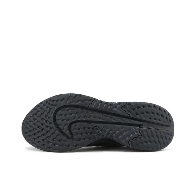 Nike Legend React 3 Core Black-4