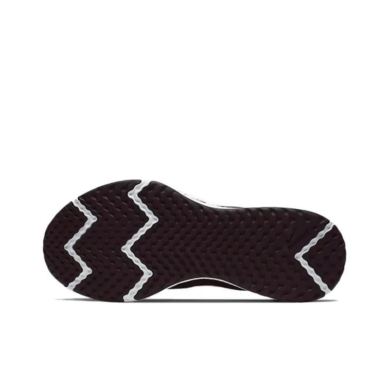 Nike Revolution 5 Extra Wide 'Black White'-3
