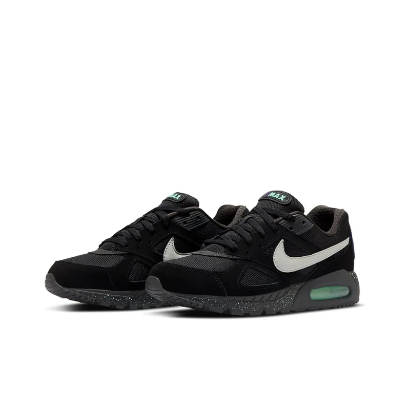 Nike Air Max IVO Black White-2