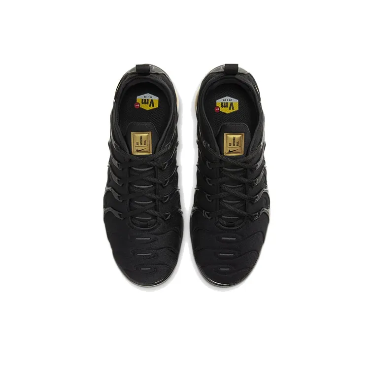 Nike Air VaporMax Plus Black Metallic Gold-3