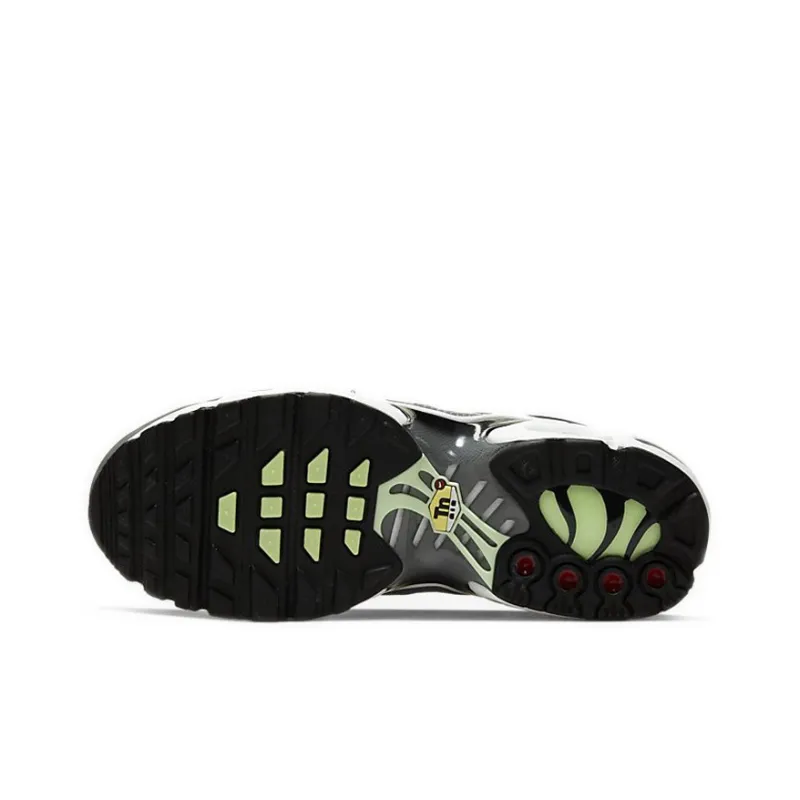 Nike Air Max Plus 'Black Barely Volt' Gs-5