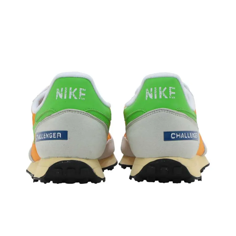 Nike Challenger Og Label Maker Kumquat-3