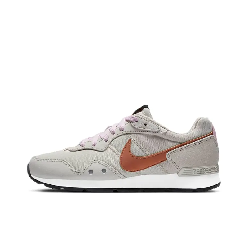 Nike Venture Runner Cushioned Slip-Resistant Low-Top Running Shoes Women's Gray Orange-0