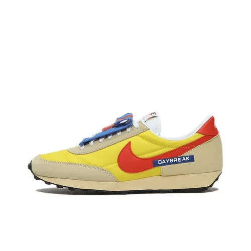 Nike Daybreak Pocket Yellow Women's