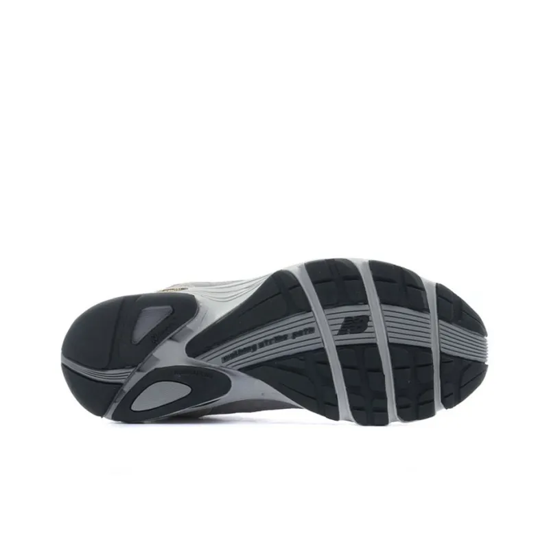 New Balance 880 Black/Gold Women's-4