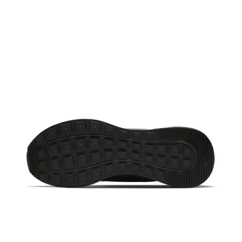 Nike Reposto 'Triple Black'-5