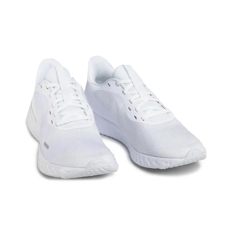 Nike Revolution 5 Triple White-3