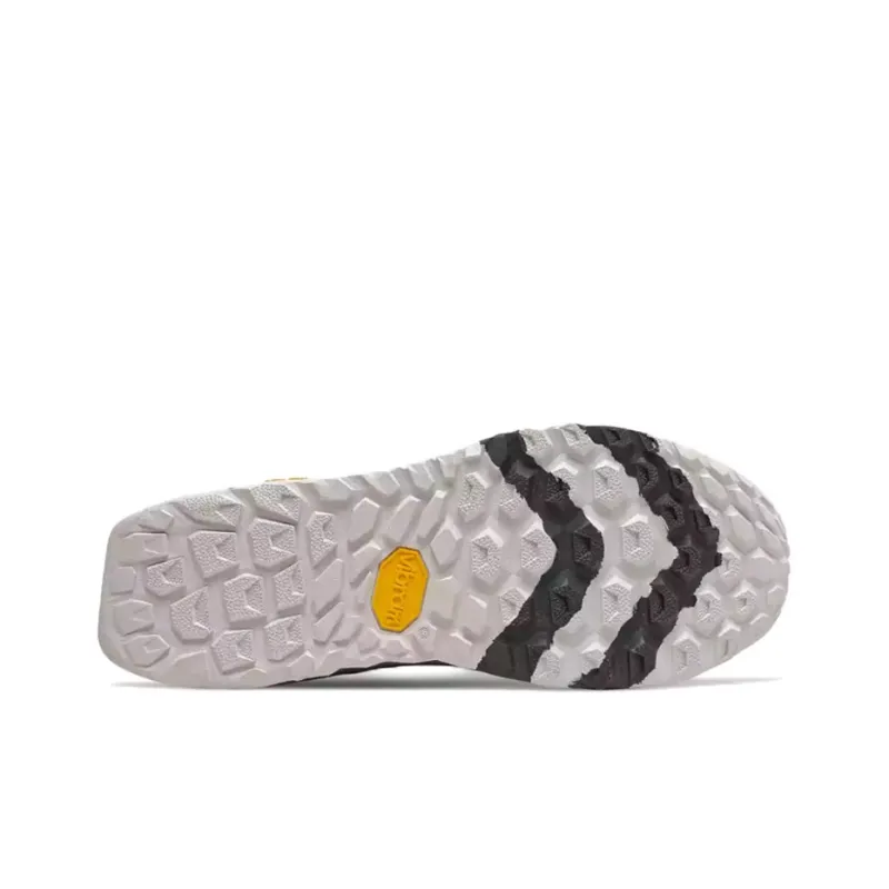 New Balance Fresh Foam Hierro V5 'Black Moonbeam'-3