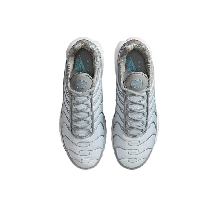 Nike Air Max Plus Light Smoke Grey Glacier Ice-3