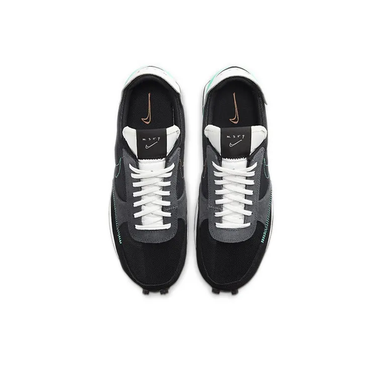Nike Daybreak Type Black Menta-3
