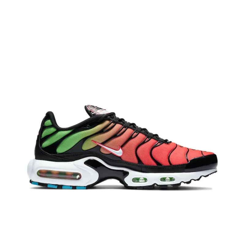 Nike Air Max Plus Worldwide Pack Crimson Green-1