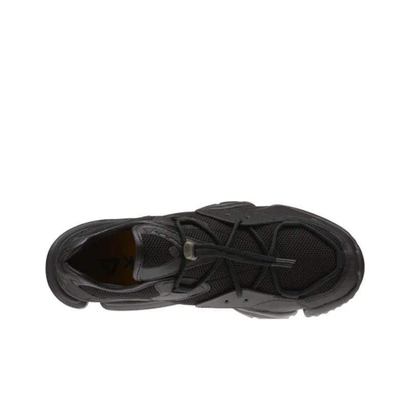 Reebok Run.r 96 Triple Black-3