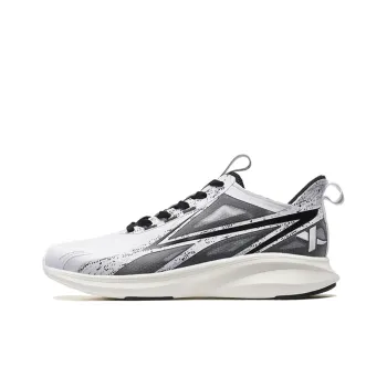 XTEP To Light 4.0 Running Shoes Men Low Top White Black