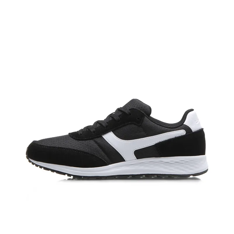 LiNing 3K Wear-Resistant Slip-Resistant Low-Top Running Shoes Women's Black White-0