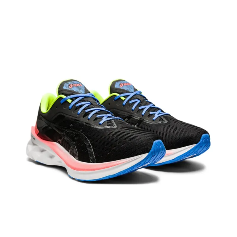 Asics Novablast 'Black'-2