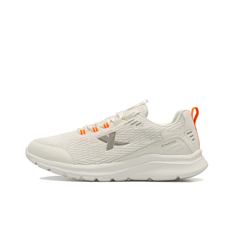 XTEP Breathable Low-Top Running Shoes Men's Beige-0