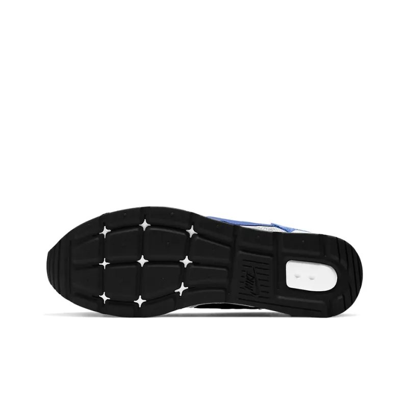 Nike Venture Runner Photon Dust-4