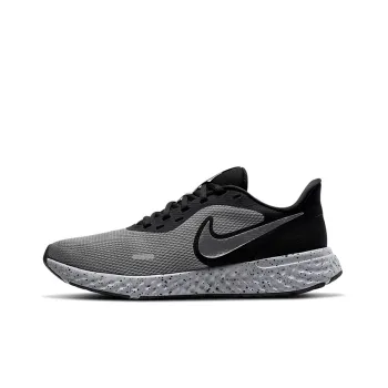 Nike Revolution 5 Premium Black Chrome