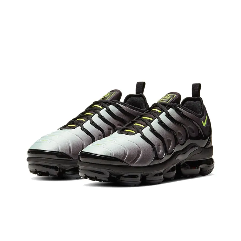 Nike Air VaporMax Plus Neon-2