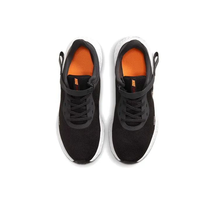 Nike Revolution 5 FlyEase 'Black White Orange'-3