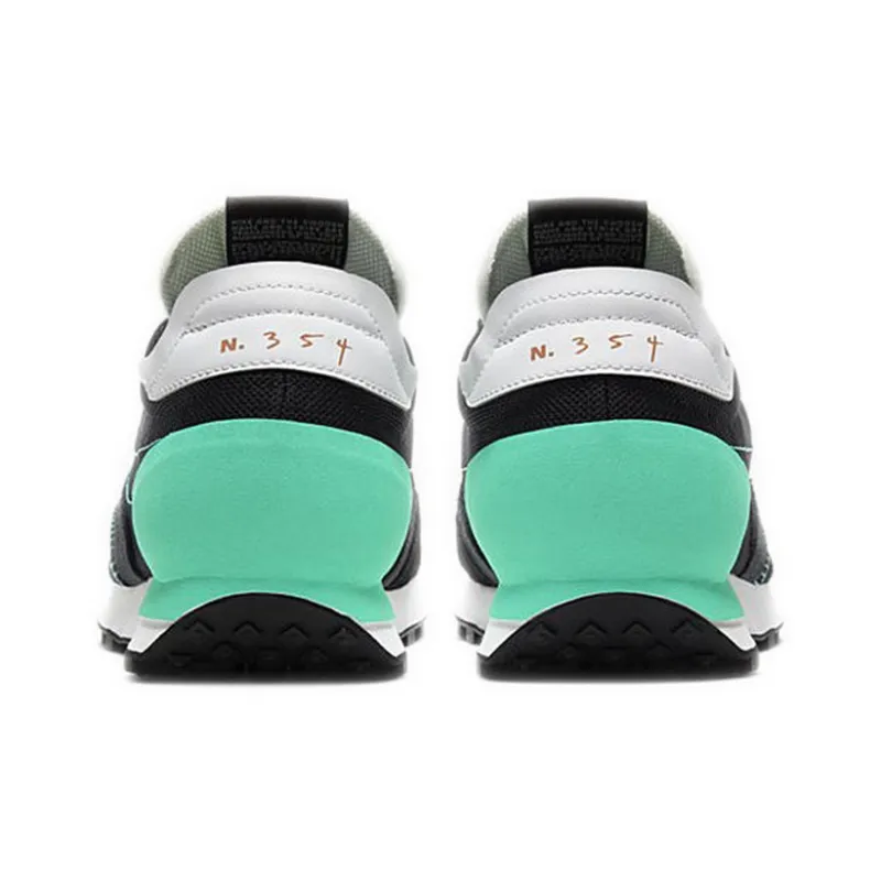 Nike Daybreak Type Black Menta-4