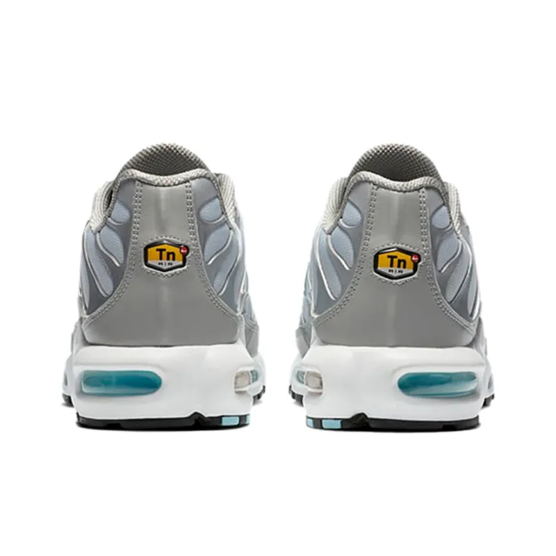Nike Air Max Plus Light Smoke Grey Glacier Ice-4
