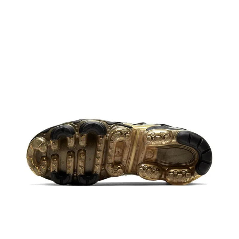 Nike Air VaporMax Plus Black Metallic Gold-5