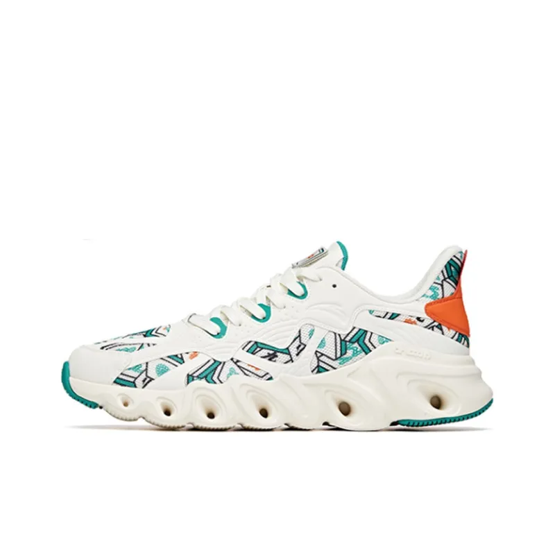 Anta Cushioned Slip-Resistant Low-Top Running Shoes Men's White Green-0
