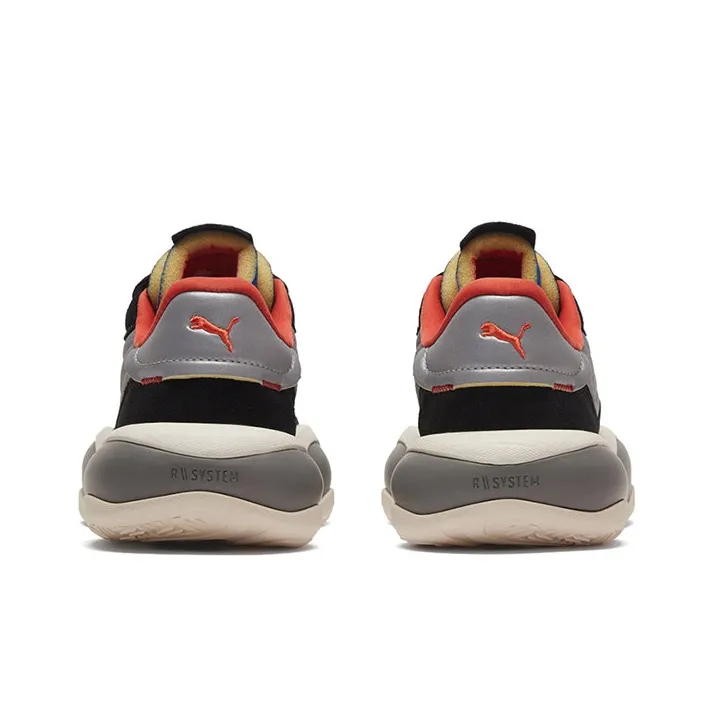 PUMA Alteration Moon Boot Buff/White/Black/Grey Low Sneakers-4
