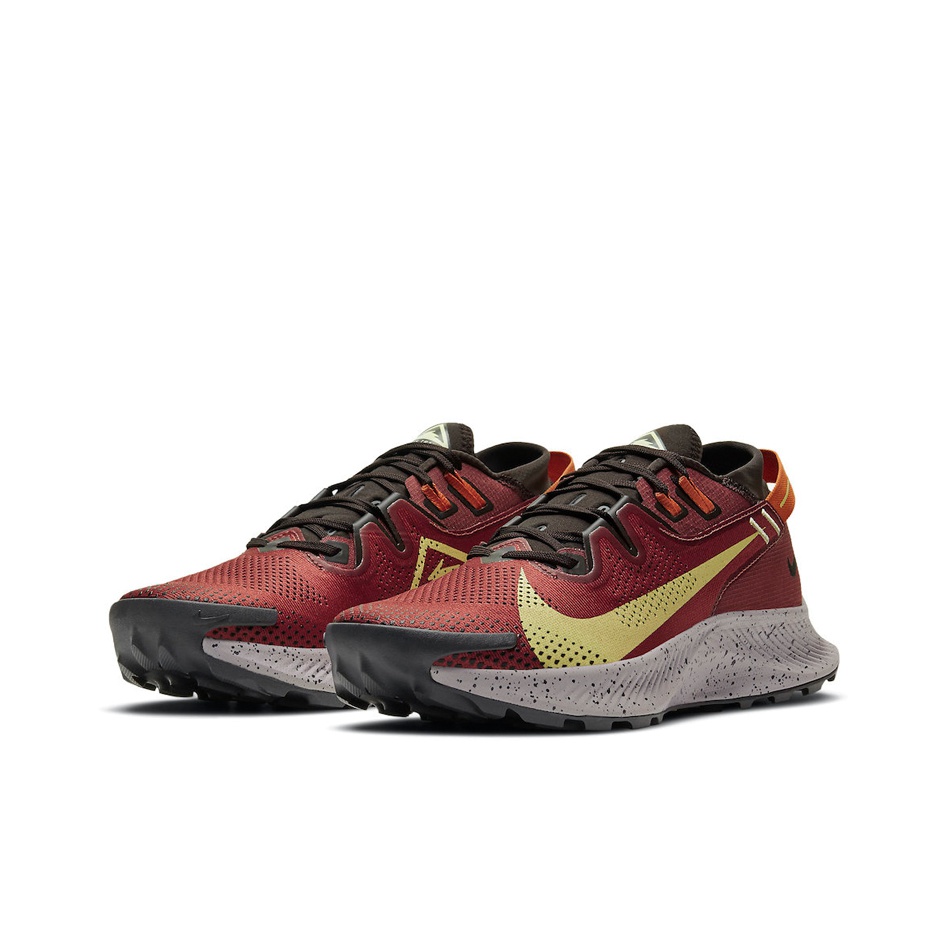 nike running pegasus trail 2 trainers in yellow