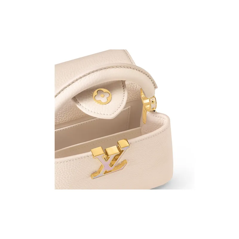 LOUIS VUITTON Capucines Taurillon Leather Kapusin Crossbody Tote Bag Over One Shoulder Mini Women's Quartz White-4
