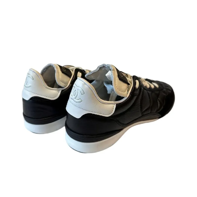 CHANEL Slip Resistant Low Top Casual Shoes Men's Black-1