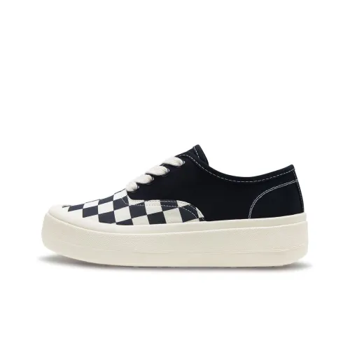 TOOMANYSHOES Skateboard Shoes Women's Low-Top Black/White