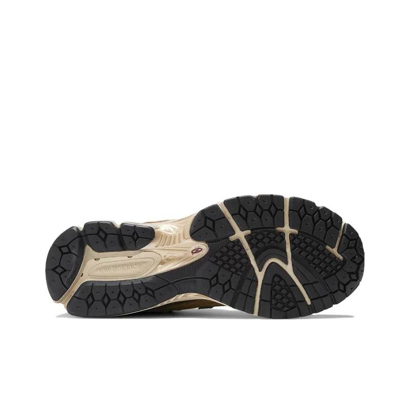 New Balance 2002R Protection Pack High Desert-5