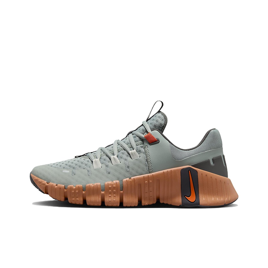 nike campfire orange