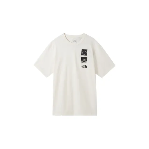 THE NORTH FACE T-Shirts Men Gardenia White