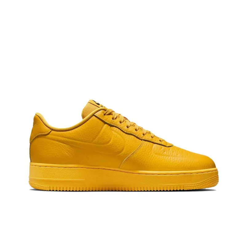Nike Air Force 1 '07 Pro Tech University Gold-1