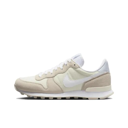 Nike Internationalist Running Shoes Women's Low-Top Off White