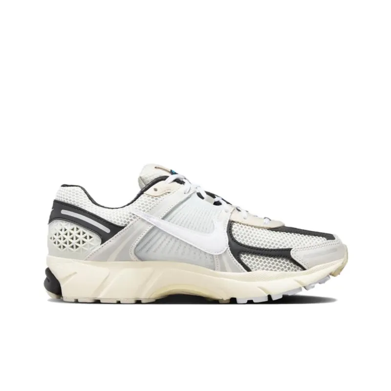Nike Zoom Vomero 5 Supersonic Light Bone Black-1
