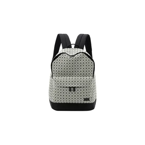 ISSEY MIYAKE Unisex Daypack Backpack