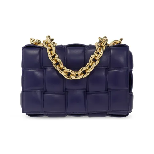 Bottega Veneta Chain Cassette Shoulder Bags