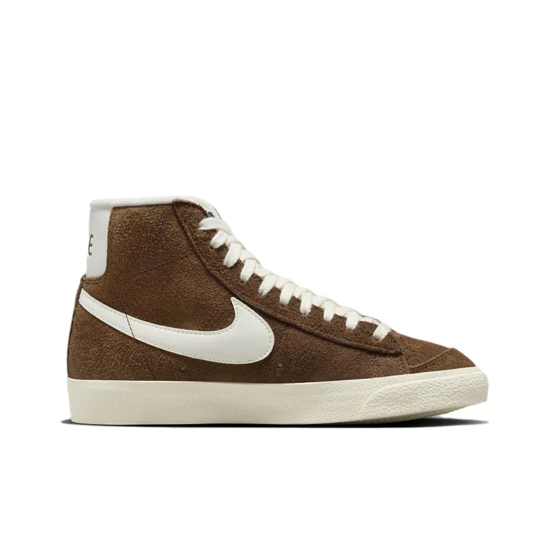 Nike Blazer Mid '77 Vintage Cacao Wow Sail Coconut Milk Black Women's-1
