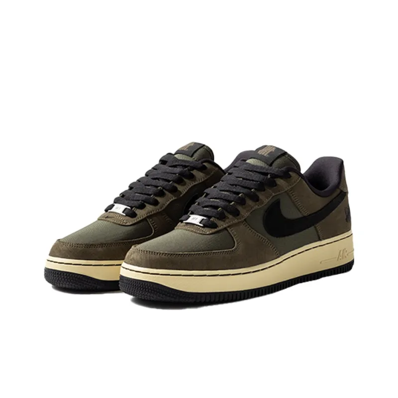 Nike Air Force 1 Low Sp Undefeated Ballistic Dunk Vs. AF1-1