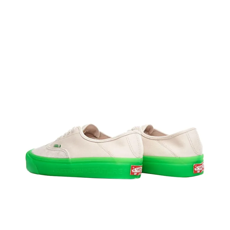 Vans Authentic Retrosuperfuture White-2