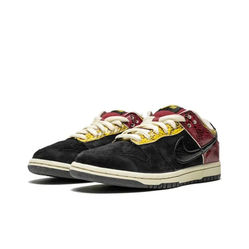 Nike Sb Dunk Low Coral Snake-1
