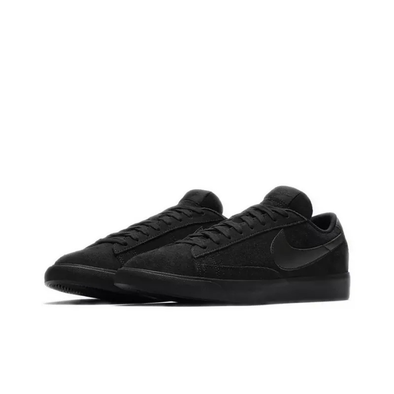 Nike Blazer Low Le 'Triple Black'-2