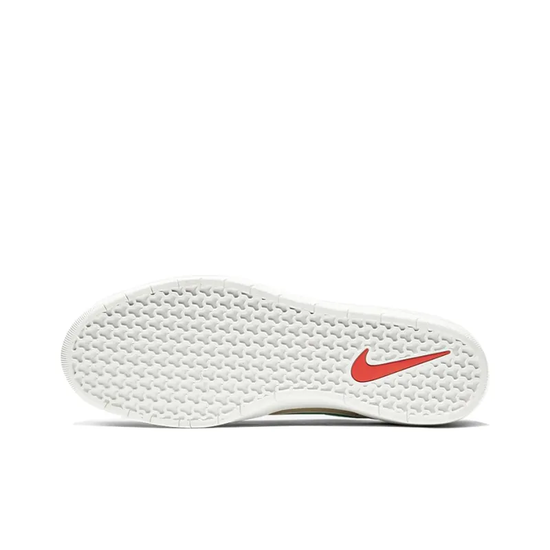 Nike Team Classic Sb 'Photon Dust Green'-5