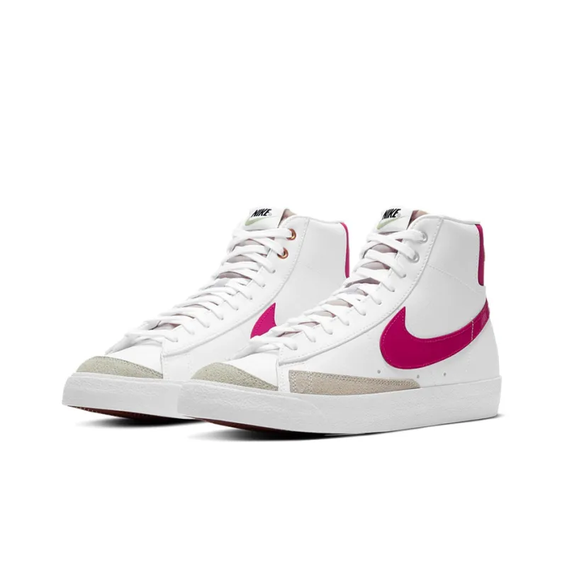 Nike Blazer Mid World Tour-2